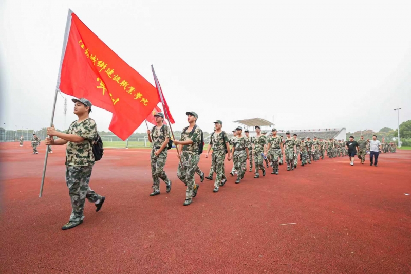65231bf385e928021895d6d089402d23.jpg